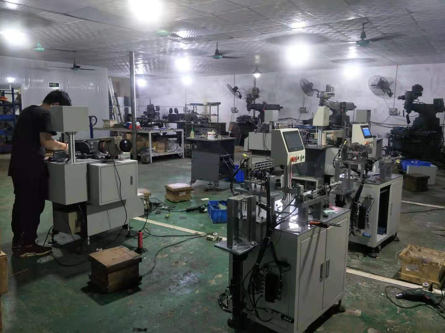 Buy China Garment Label Machine Kraft Paper Hanging Card Hanging Rope