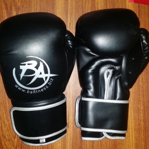 custom logo boxing gloves