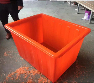 outdoor plastic tub