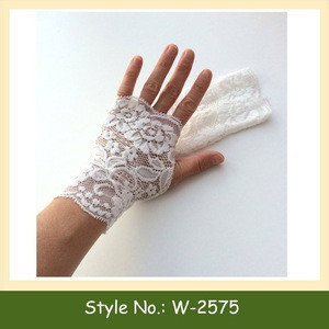 lacy fingerless gloves