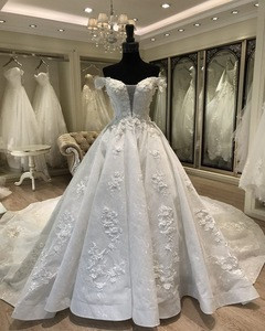 wedding dresses for plus size 2018