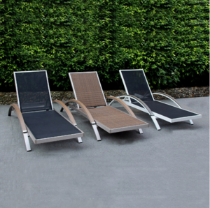 outdoor sun lounge chairs