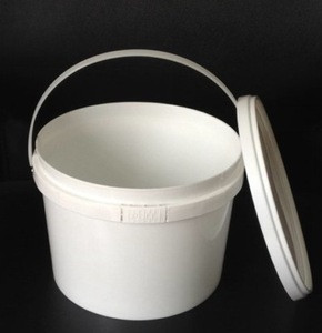 small plastic pails