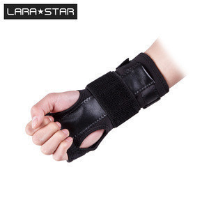 gym hand gloves with wrist support